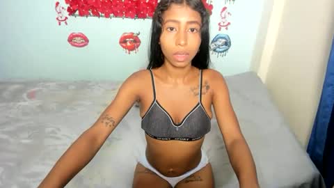 charley_hot online show from October 2025 06:17:01 PM