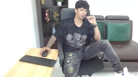 Snapshot of charlie_oconnor chatting on January 2025 03:30:02 AM Charlie oconnor online show from January 2025 03:30:02 AM