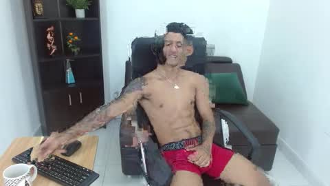 Snapshot of charlie_oconnor chatting on February 2025 04:58:02 AM Charlie oconnor online show from February 2025 04:58:02 AM