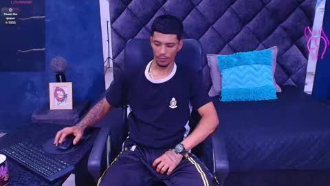 Snapshot of charlie_oconnor chatting on February 2026 04:44:02 AM Charlie oconnor online show from February 2026 04:44:02 AM