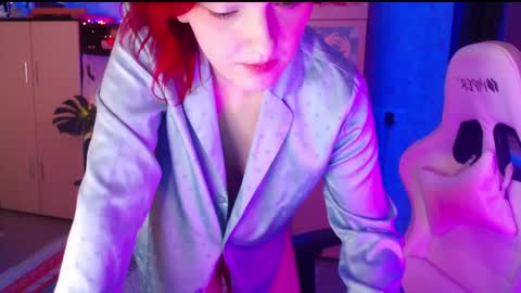 Snapshot of charlie_wtf chatting on December 2024 09:08:01 PM charlie online show from December 2024 09:08:01 PM