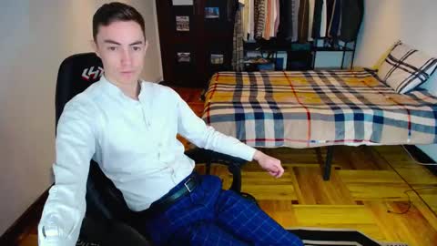 carlos reyes online show from February 2025 11:51:02 AM