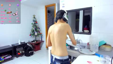 Snapshot of charlietaylorr__ chatting on January 2026 01:33:02 AM Charlie online show from January 2026 01:33:02 AM