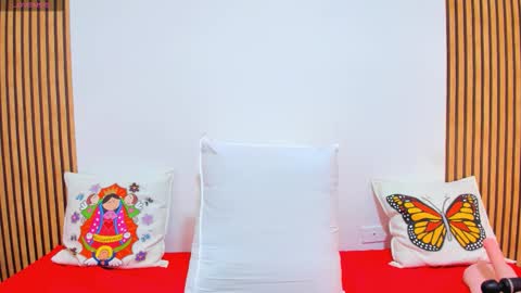 Charlize online show from November 2025 02:11:02 AM