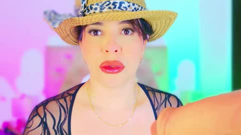 Charloott Evans online show from October 2025 10:36:01 PM