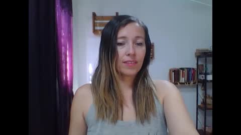 charlott online show from December 2025 06:24:02 PM