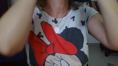 Snapshot of charlot_ponze chatting on June 2026 01:52:02 AM charlott online show from June 2026 01:52:02 AM