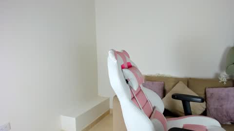    online show from January 2025 11:34:02 PM