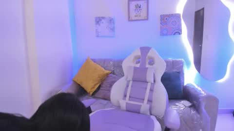    online show from September 2025 02:10:01 PM