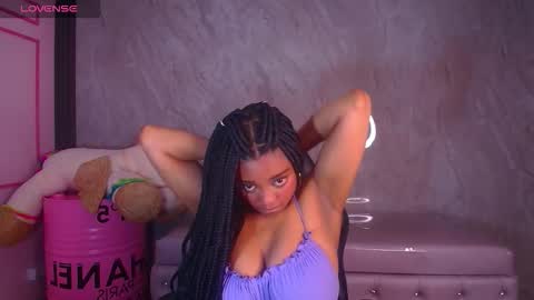 Charlote  online show from January 2026 05:27:02 PM