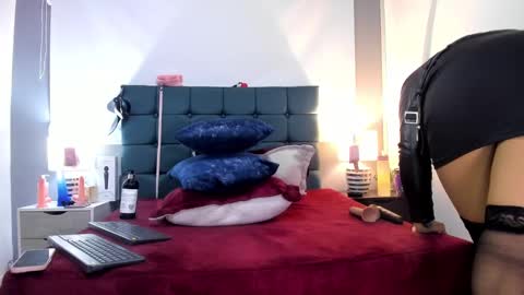 Charlott online show from September 2025 03:23:01 PM