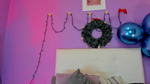 Snapshot of charlotte1117 chatting on December 2025 04:58:02 PM Char 3 online show from December 2025 04:58:02 PM