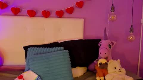 Snapshot of charlotte1117 chatting on February 2026 03:08:02 PM Char 3 online show from February 2026 03:08:02 PM