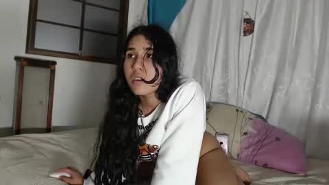 karinaa independent model online show from January 2026 01:09:02 AM