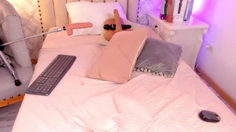   Charlotte  online show from January 2025 12:35:02 AM