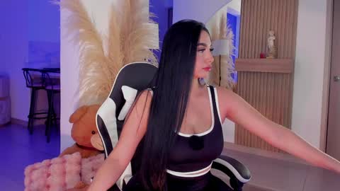   Charlotte  online show from April 2026 02:22:02 AM