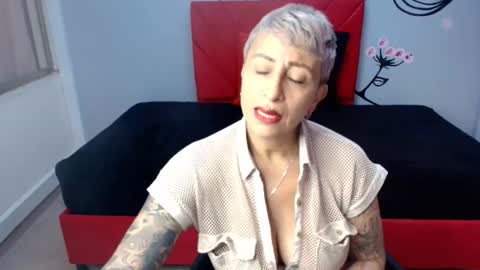 Snapshot of charlotte__gray chatting on November 2025 12:27:01 PM CHARLOTTE GRAY online show from November 2025 12:27:01 PM