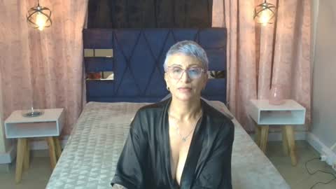 Snapshot of charlotte__gray chatting on December 2025 08:01:02 AM CHARLOTTE GRAY online show from December 2025 08:01:02 AM