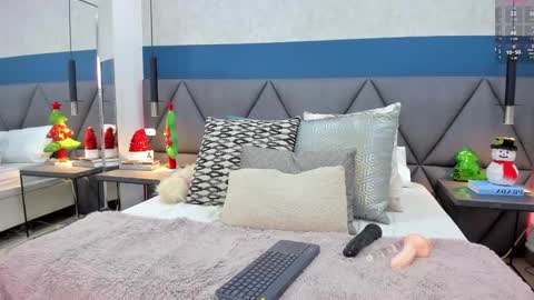 Charlotte online show from December 2024 01:53:02 PM