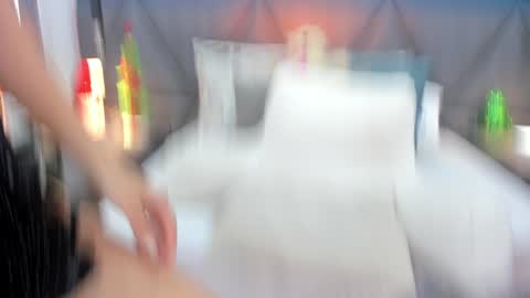 Charlotte online show from December 2024 06:27:01 PM