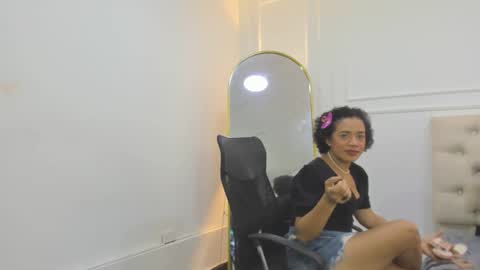 charlottte y dante online show from January 2026 04:17:01 AM