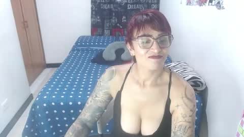 Snapshot of charlotte_gray_1 chatting on June 2026 10:11:01 PM Charlotte online show from June 2026 10:11:01 PM