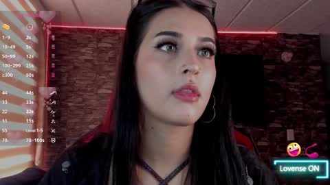 Charlotte  online show from January 2026 08:32:01 PM