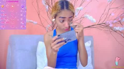 Snapshot of charlotte_love10 chatting on November 2025 11:32:01 AM CHARLOTTE online show from November 2025 11:32:01 AM