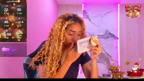 Snapshot of charlotte_love10 chatting on December 2025 12:25:02 PM CHARLOTTE online show from December 2025 12:25:02 PM