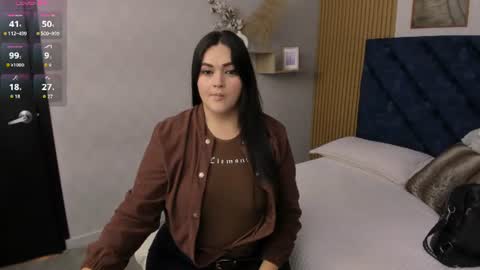 Snapshot of charlotte_mayers chatting on June 2026 11:23:02 AM Charlotte Mayers online show from June 2026 11:23:02 AM