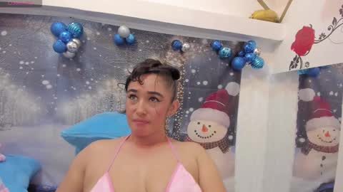 Charlotte  online show from December 2025 05:08:02 PM