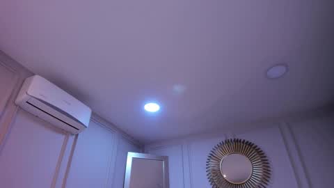 charlottebrownn_ online show from December 2025 04:30:02 AM