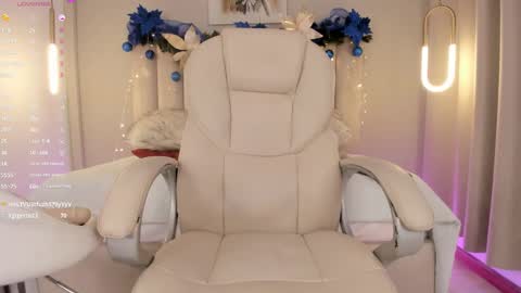 Charlotte online show from December 2024 01:39:02 PM