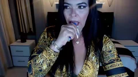 charlottefiery online show from April 2026 12:13:02 AM