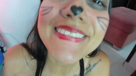 charlottekiss99 online show from May 2026 02:44:01 PM