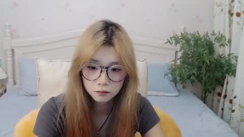 Snapshot of charlottelin chatting on September 2025 02:08:01 PM Charlotte online show from September 2025 02:08:01 PM