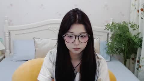 Snapshot of charlottelin chatting on September 2025 05:06:01 PM Charlotte online show from September 2025 05:06:01 PM