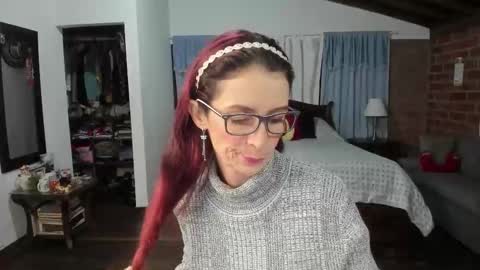 Snapshot of charlottewillson chatting on November 2025 11:32:01 PM Charlotte online show from November 2025 11:32:01 PM