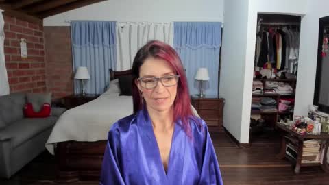 Snapshot of charlottewillson chatting on November 2025 03:49:02 AM Charlotte online show from November 2025 03:49:02 AM