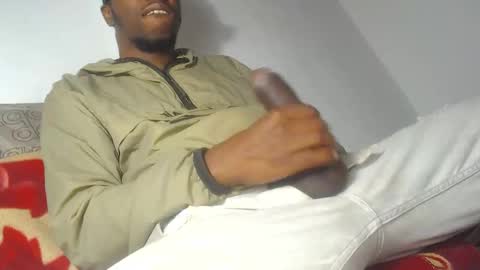 charly_vergonti_ online show from October 2025 02:10:01 AM