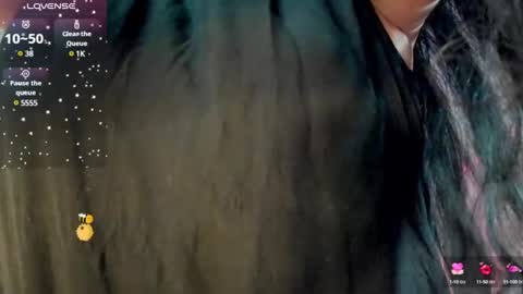 Snapshot of charm_jenys chatting on January 2025 01:33:01 AM Charm alessa online show from January 2025 01:33:01 AM