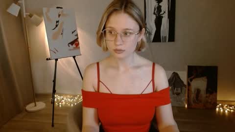 Michelle  online show from September 2025 07:54:01 AM