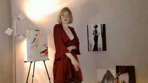 Michelle  online show from September 2025 02:49:01 AM