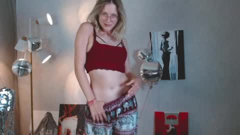 Michelle  online show from April 2026 05:05:01 AM