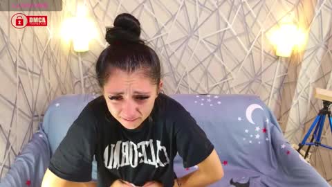 CharmingLIA online show from November 2025 05:25:01 PM