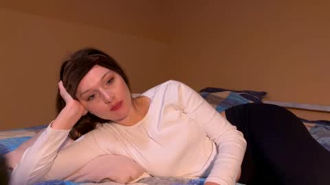 Snapshot of charmingkatie chatting on November 2025 12:16:01 PM katie online show from November 2025 12:16:01 PM