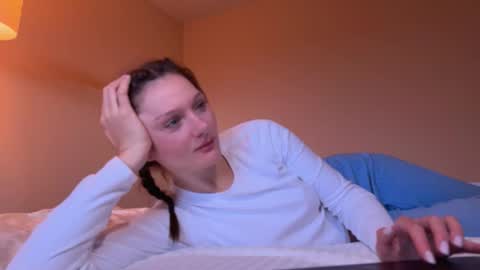 Snapshot of charmingkatie chatting on November 2025 11:53:02 AM katie online show from November 2025 11:53:02 AM