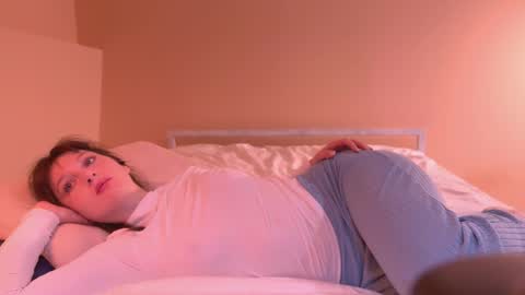 Snapshot of charmingkatie chatting on November 2025 12:49:01 PM katie online show from November 2025 12:49:01 PM