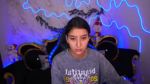 Snapshot of charmmocco chatting on January 2025 06:42:01 AM SweetMoco online show from January 2025 06:42:01 AM