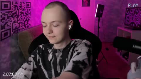 lynxy online show from December 2025 11:02:01 PM